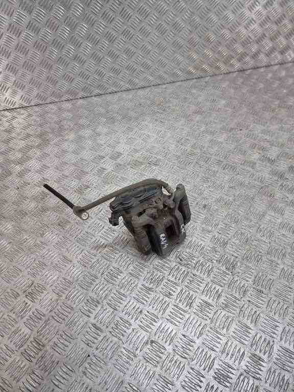 TOYOTA RAV4 5 generation (XA50) (2018-2024) Rear Left Brake Caliper 32436187