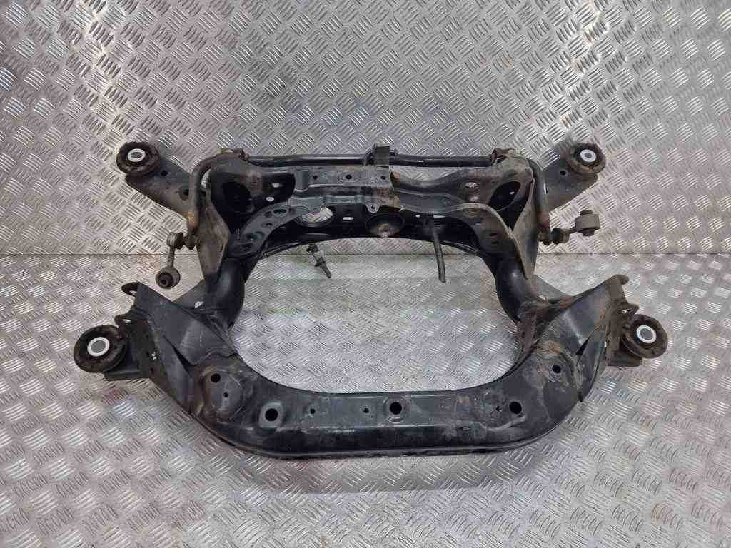 TOYOTA RAV4 5 generation (XA50) (2018-2024) Траверс задний 32437164