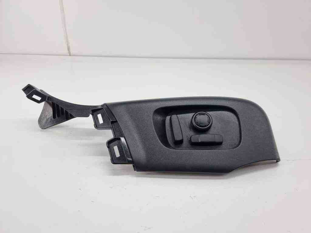 LAND ROVER Range Rover Evoque L538 (1 gen) (2011-2020) Кнопки управления правым сиденьем GX7314B566HC 32437654