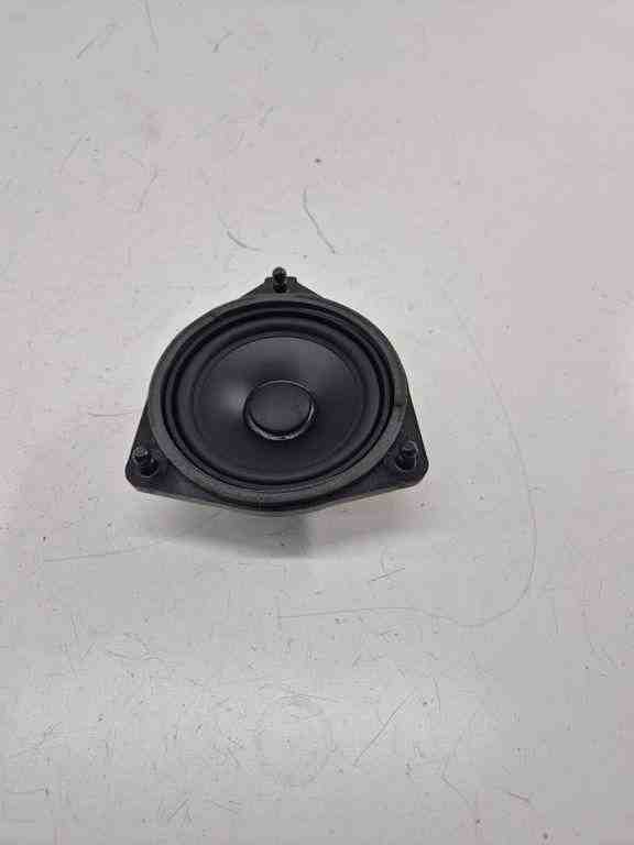 MERCEDES-BENZ GLE W166 (2015-2018) Front Left Door Loudspeaker A2318200702 32438288