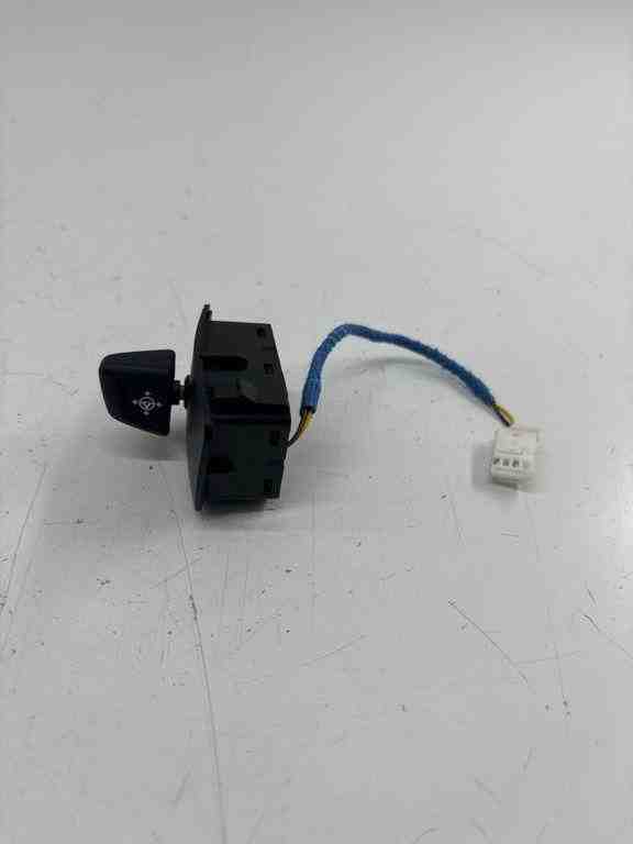 BMW 5 Series G30/G31 (2016-2023) Steering Wheel Adjustment Switch 9496254 32438589