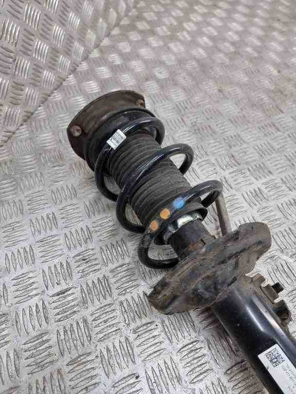 AUDI Q2 1 generation (2016-2024) Front Right Shock Absorber 32439362