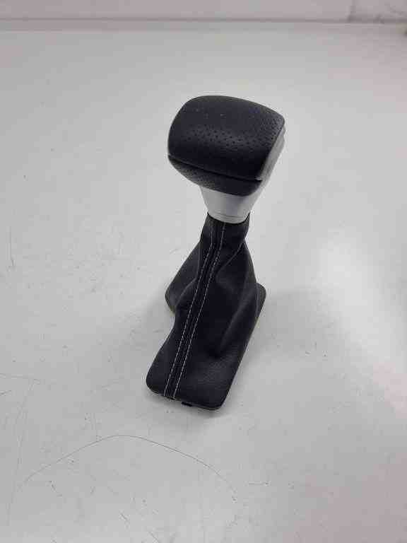 KIA Cee'd 3 generation (2018-2020) Front right mirror trim 32440204