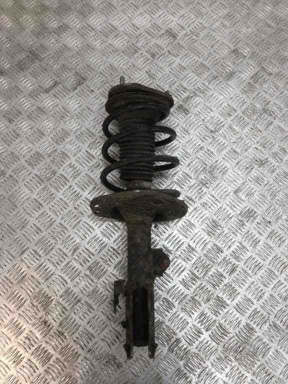 TOYOTA Avensis 3 generation (2009-2020) Front Right Shock Absorber 32440237