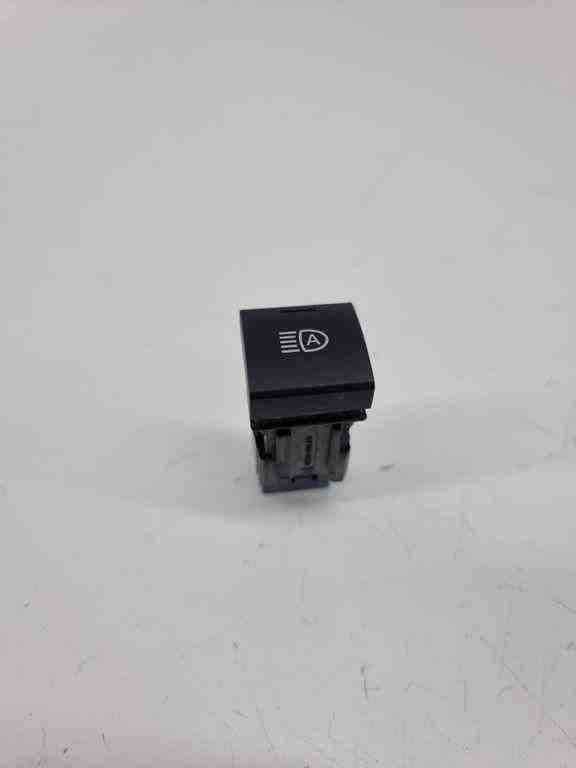 TOYOTA RAV4 5 generation (XA50) (2018-2024) Switches 32440609