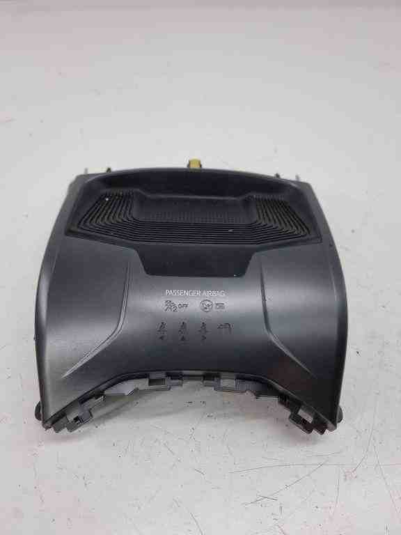 TOYOTA Avensis 3 generation (2009-2020) Center Console 5880405250 32441072
