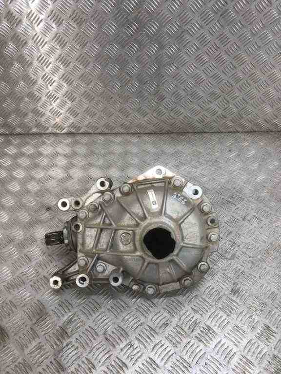 LAND ROVER Range Rover Sport 2 generation (2013-2022) Front Transfer Case m8e23017ab 32441110