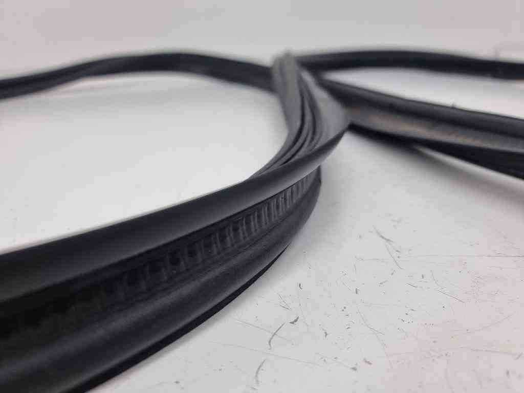 MERCEDES-BENZ EQA 1 generation (2021-2023) Bootlid Seal Rubber A2477403601 32441318