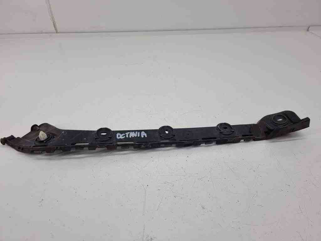 SKODA Octavia 3 generation (2013-2020) Rear Left Bumper Bracket 5E9807393 32441472