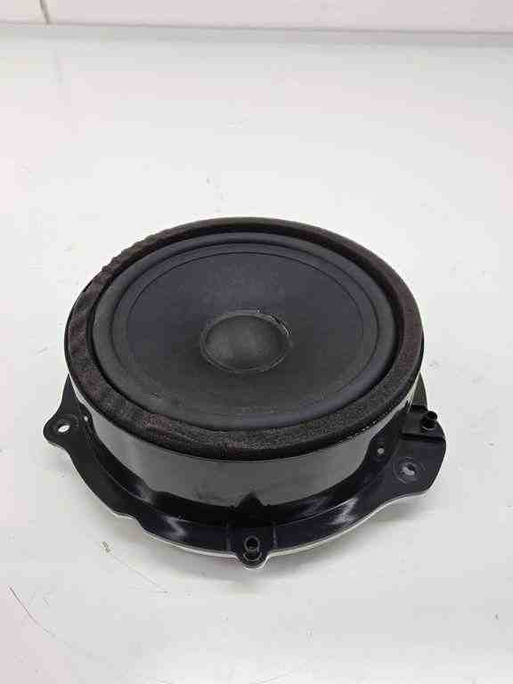 LAND ROVER Range Rover Evoque L538 (1 gen) (2011-2020) Rear Right Door Sound Speaker K8D218808CB 32443809