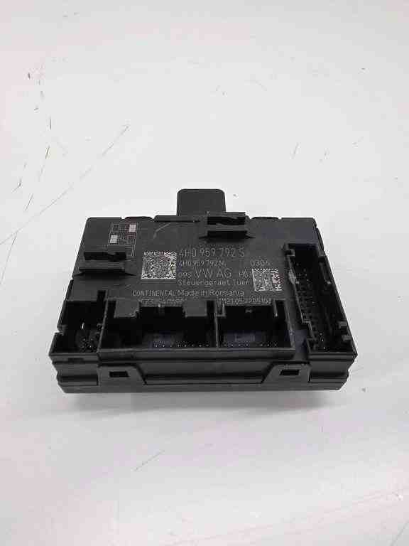 PORSCHE Macan 1 generation (2013-2023) Rear Left Door Control Unit 4H0959792S 32443852