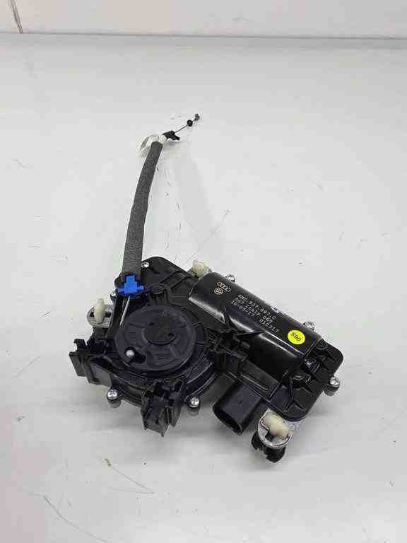 AUDI Q7 4M (2015-2024) Tailgate Boot Lock 4M0827887C 32443926