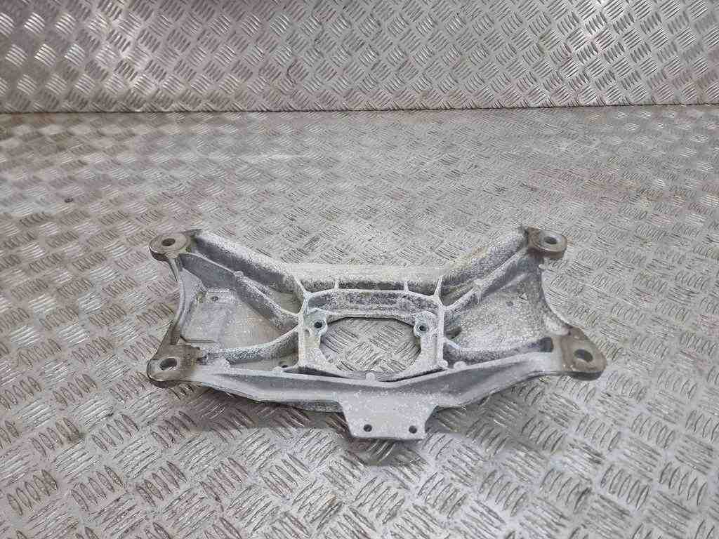 PORSCHE Macan 1 generation (2013-2023) Кронштейн крепления коробки передач 95b399263 32444152