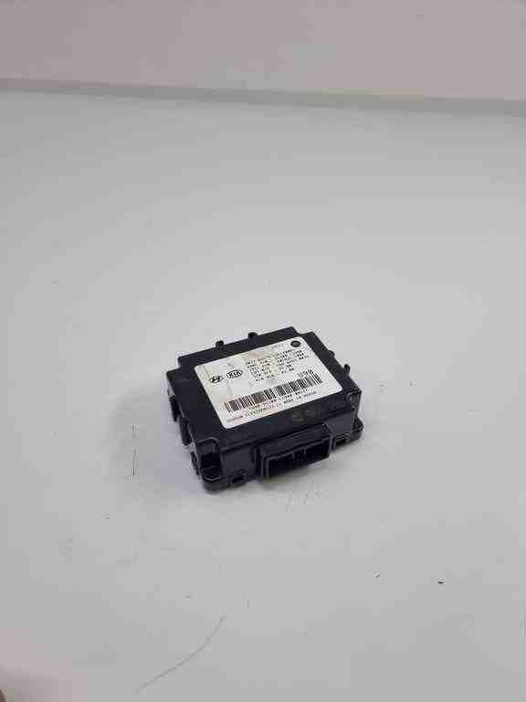 KIA Sorento 2 generation (2009-2021) Rear Left Door Window Molding 95300c5900 32444289