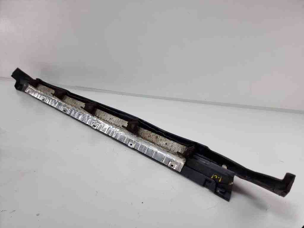 KIA Sorento 2 generation (2009-2021) Labās puses dekoratīvā plastmasas sliekšņu uzlika 32444534