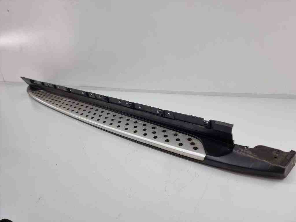 KIA Sorento 2 generation (2009-2021) Labās puses dekoratīvā plastmasas sliekšņu uzlika 32444534