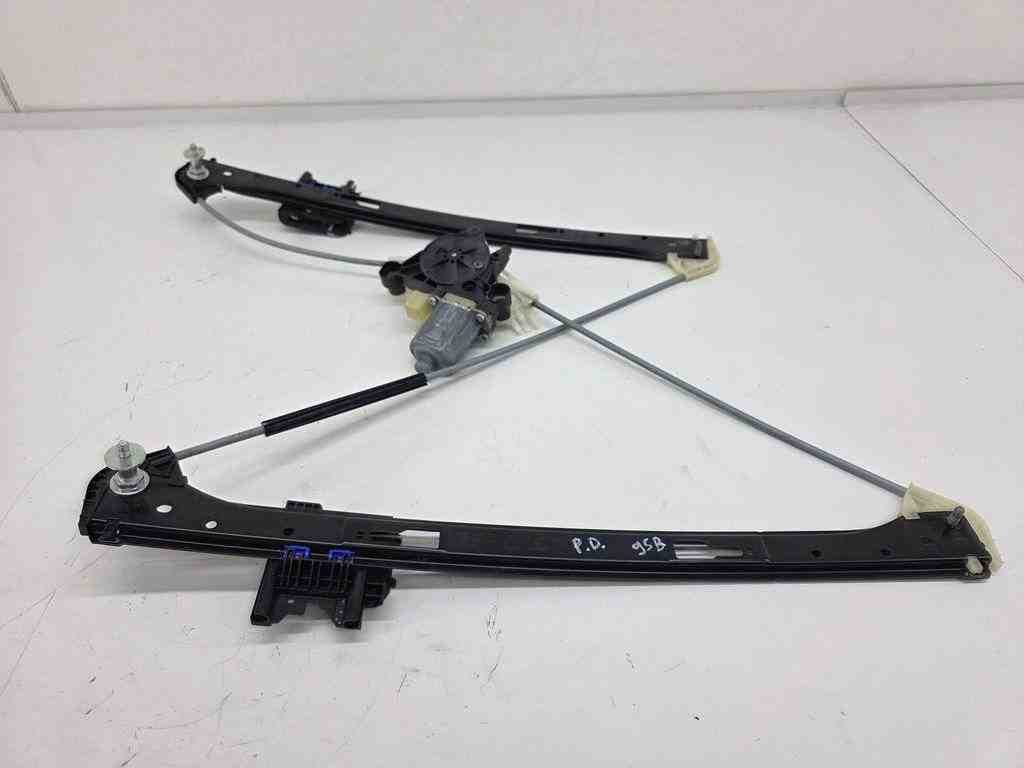 PORSCHE Macan 1 generation (2013-2023) Front Right Door Window Regulator 95B837462B 32444614
