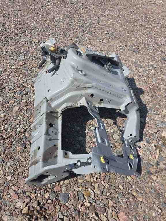 PORSCHE Macan 1 generation (2013-2023) Front Left Chassis Legs 32444646