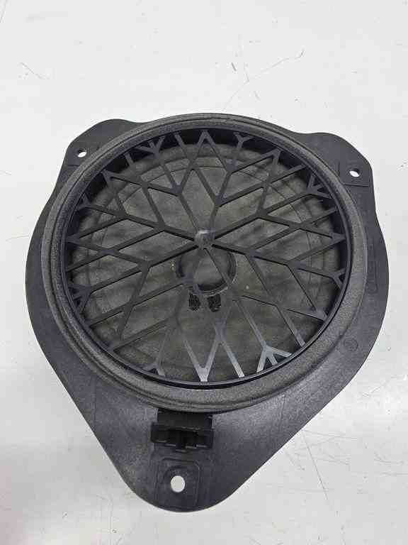 AUDI A5 8T (2007-2016) Rear Right Door Sound Speaker 8T0035411 32444751