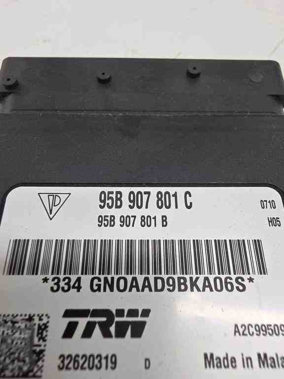 PORSCHE Macan 1 generation (2013-2023) Handbrake Control Unit 95B907801C 32444802