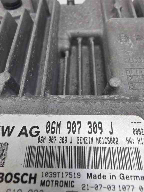 PORSCHE Macan 1 generation (2013-2023) Engine Control Unit ECU 06M907309J 32444804