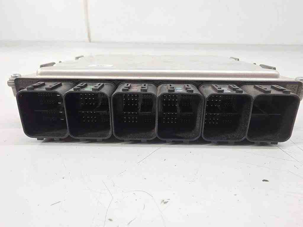 PORSCHE Macan 1 generation (2013-2023) Engine Control Unit ECU 06M907309J 32444804