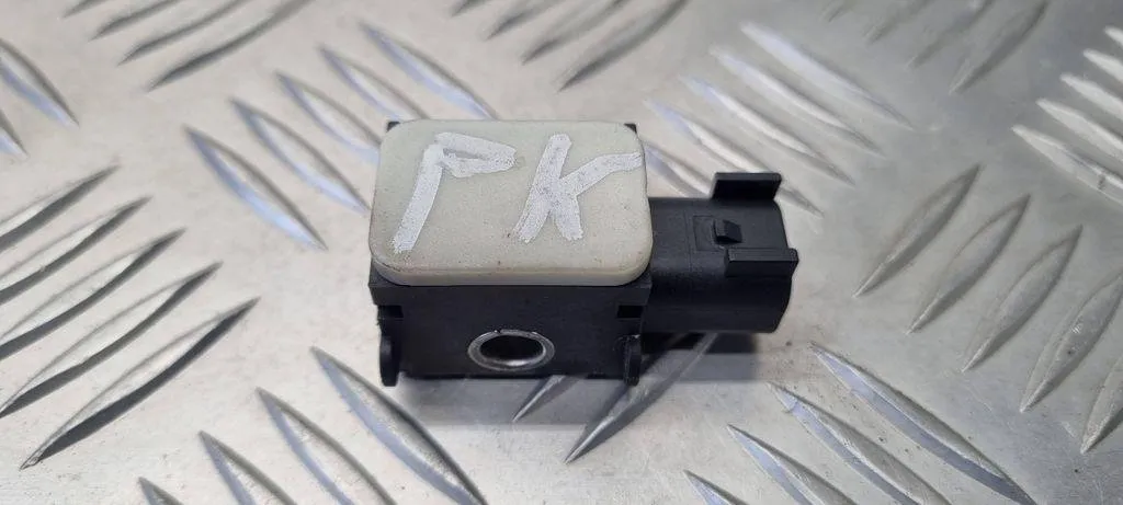 Alfa Romeo Rear Crash Sensor 120707, Rear Left Crash Sensor, 3 offers, price from 775.65 HUF