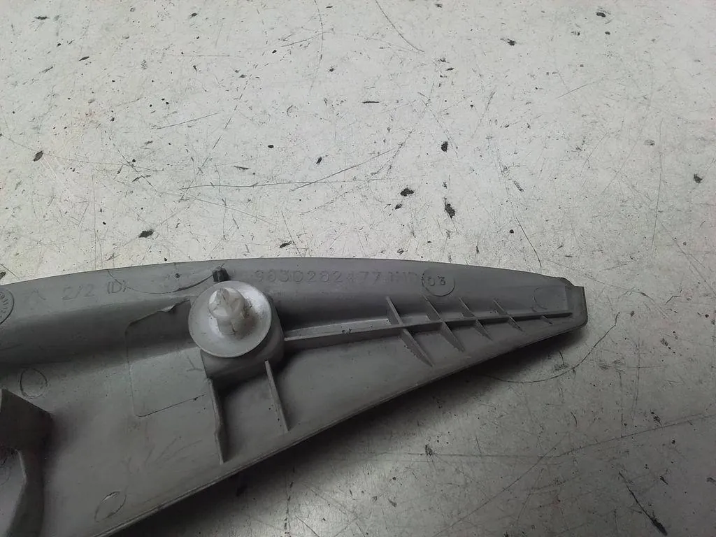 Modellino Pressofuso Citroen Xsara Picasso - Scala 1:18 - Colore Grigio