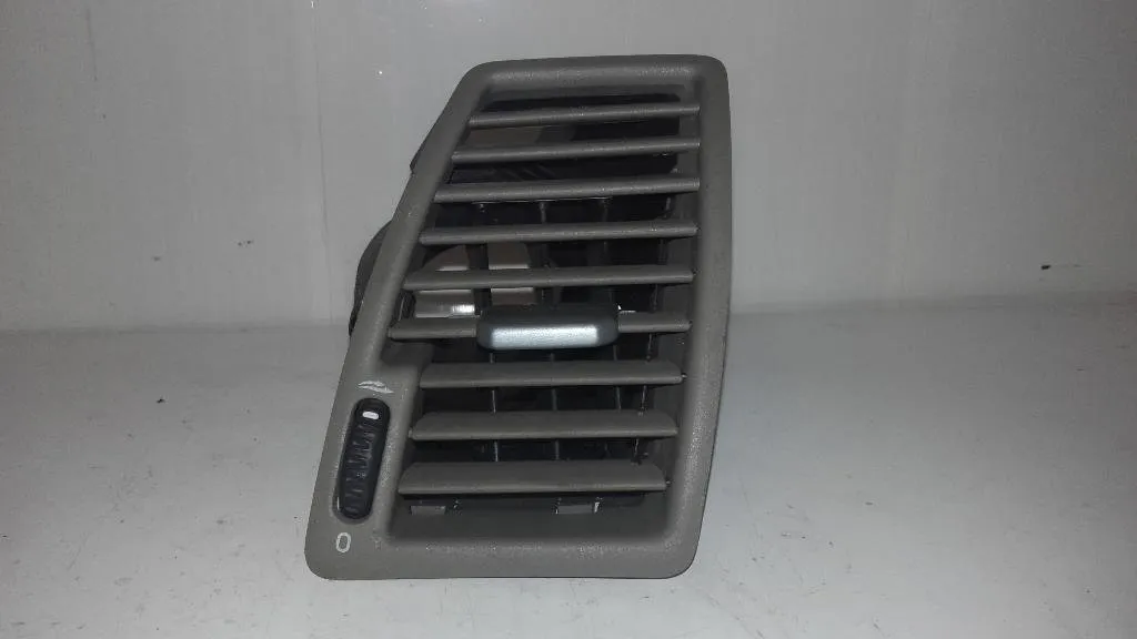 3409399, Dashboard Air Vents, 20 offers, price from 1231.19 HUF