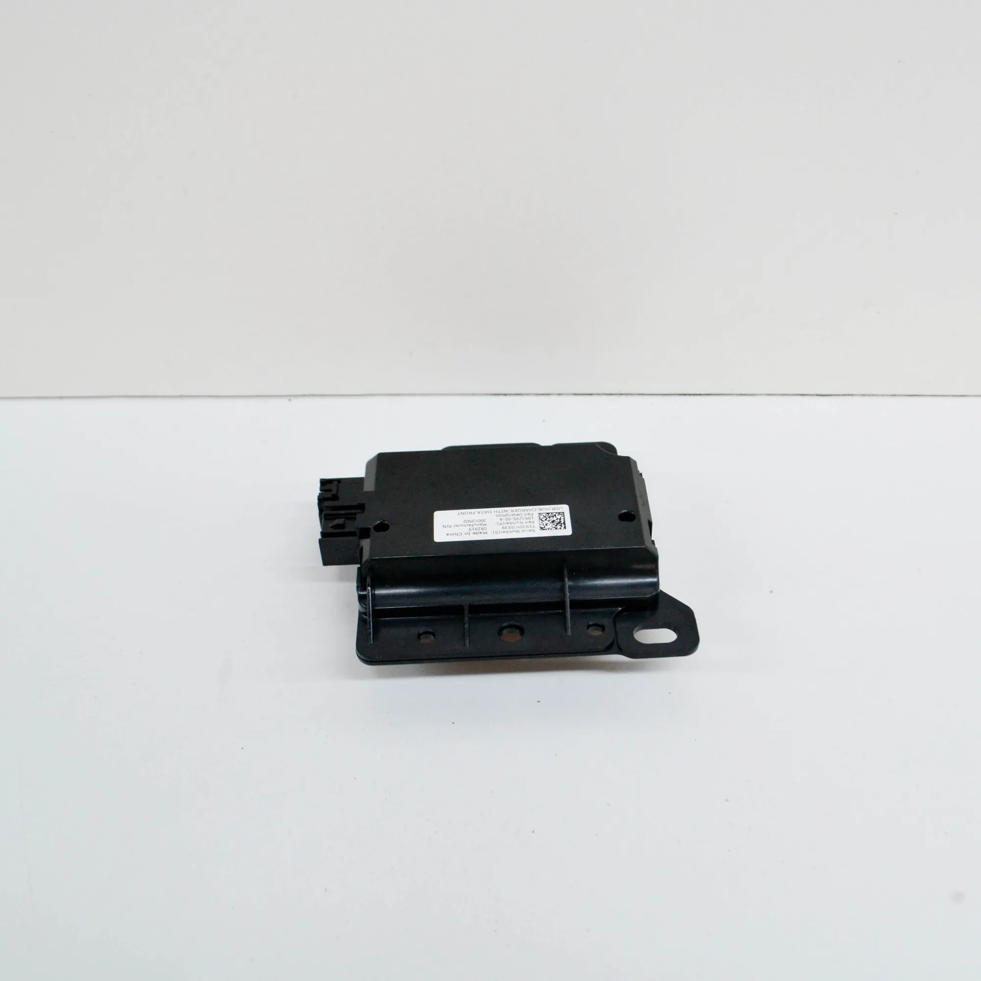 1093295-00-A, USB/AUX Control Unit, 19 offers, price from 12 EUR
