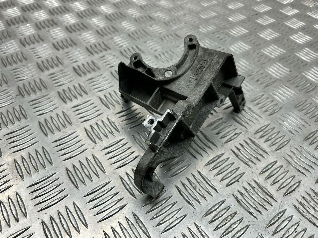 Engine Bracket Rear Side R8S3A, Rear engine bracket, 5 offers, price from 4924.76 HUF